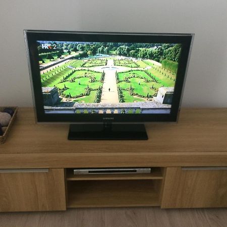 Apartment 策萨利卡 外观 照片