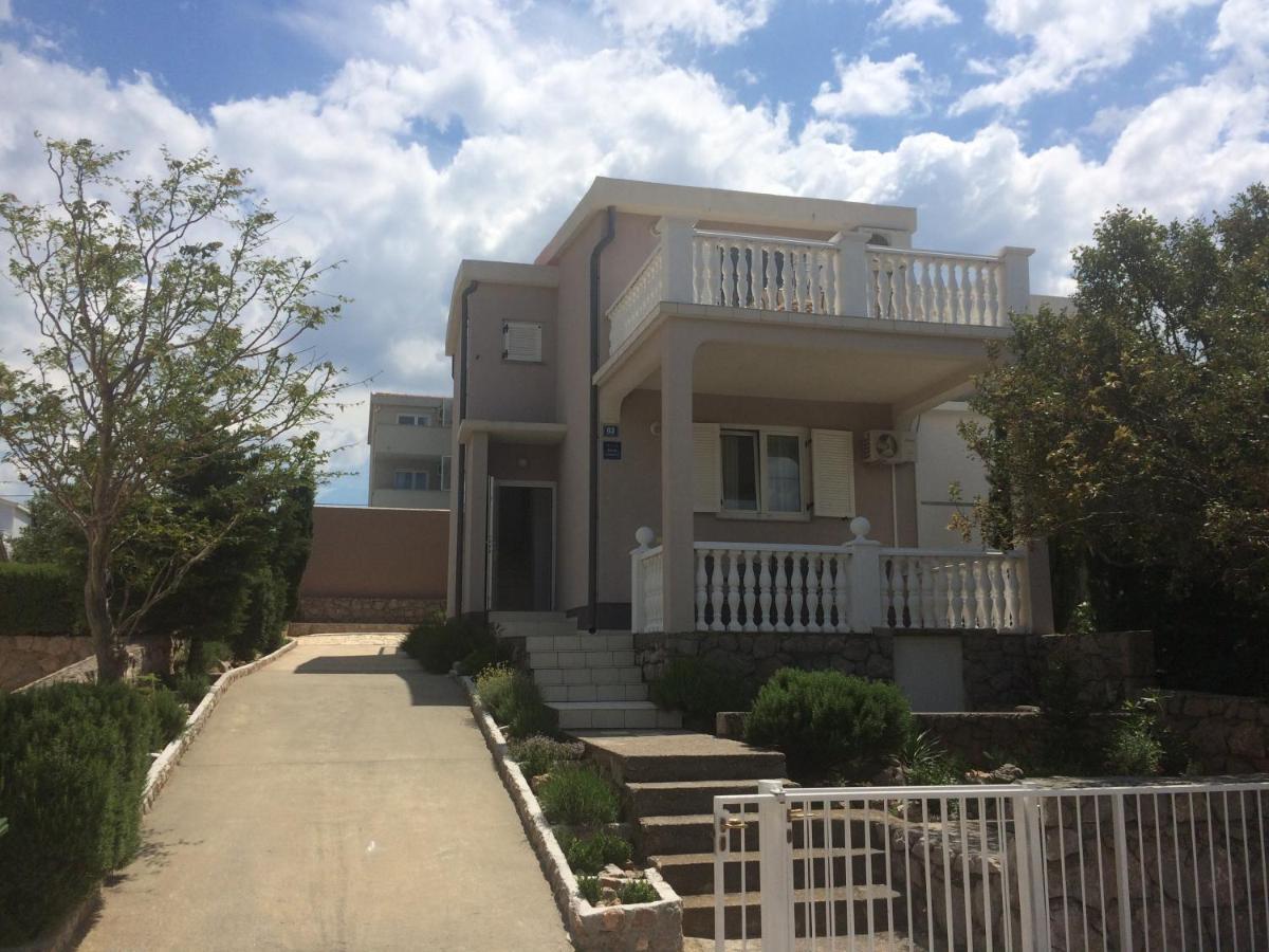 Apartment 策萨利卡 外观 照片