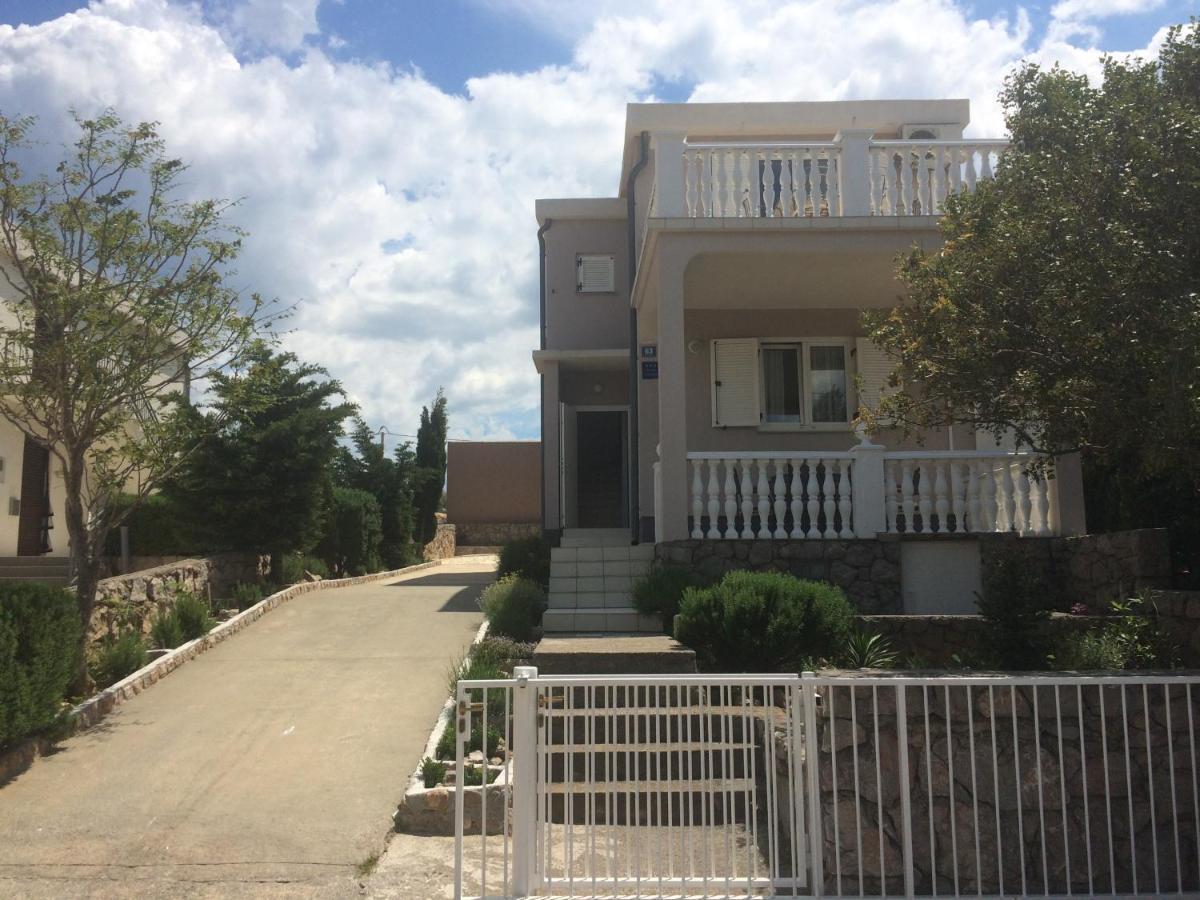 Apartment 策萨利卡 外观 照片