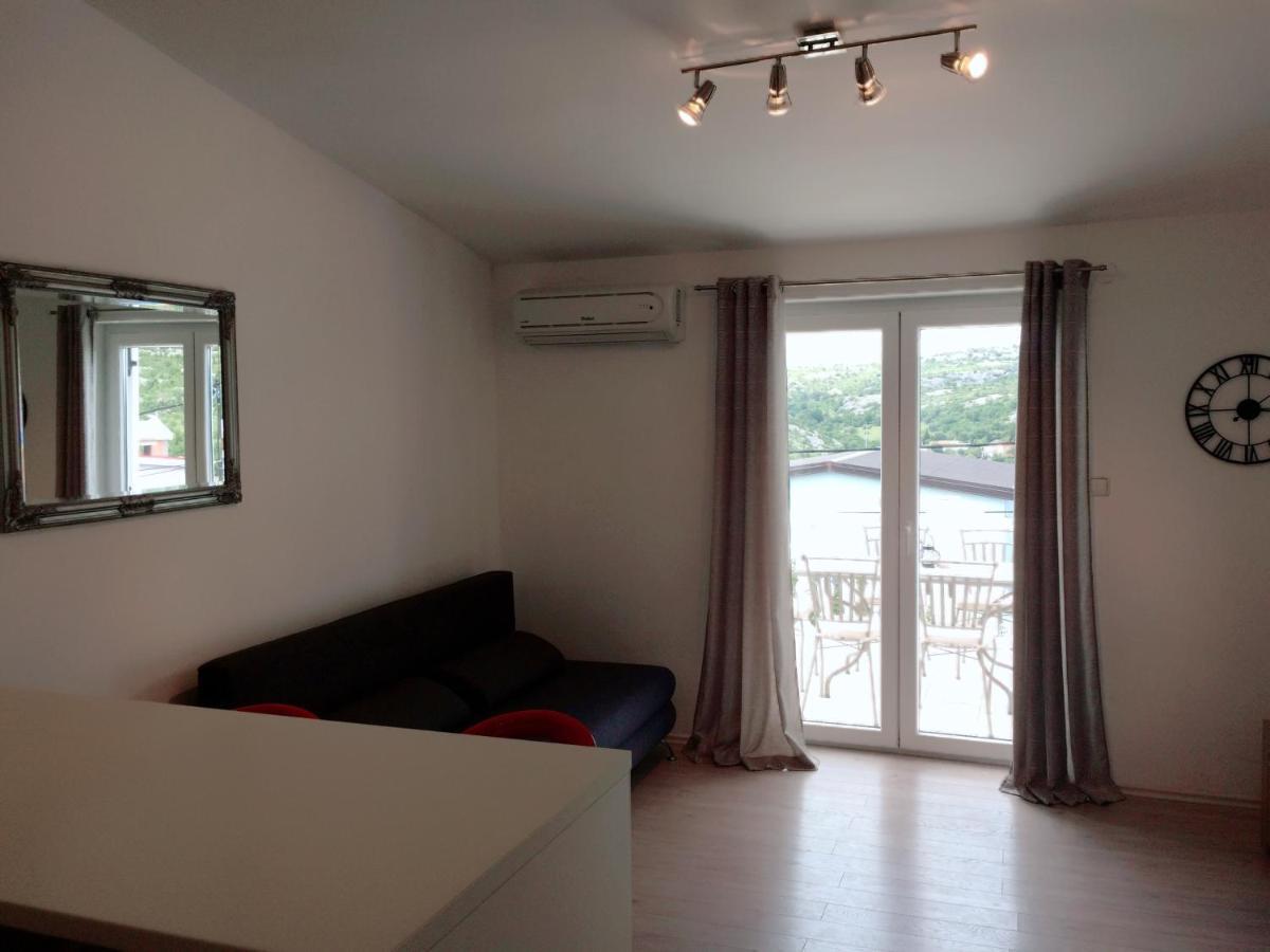 Apartment 策萨利卡 外观 照片