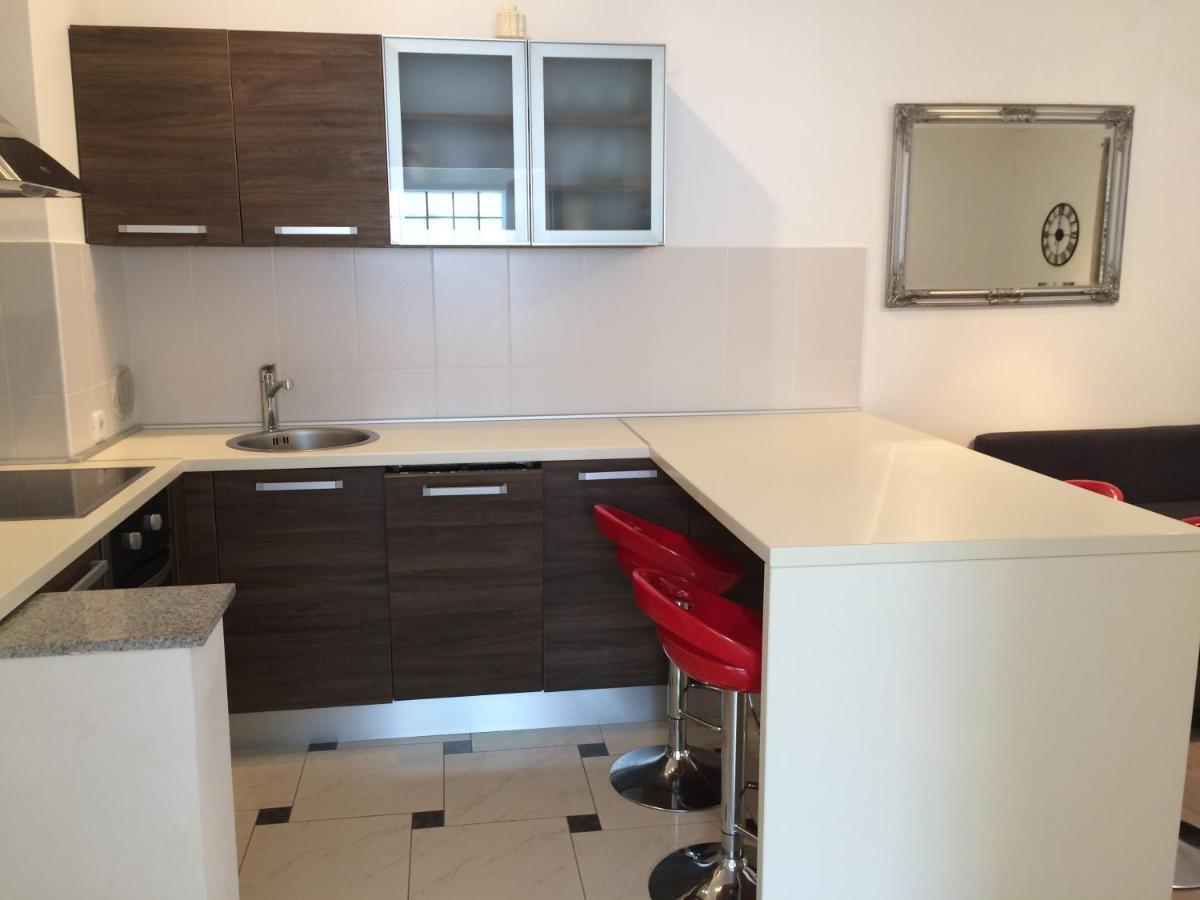Apartment 策萨利卡 外观 照片